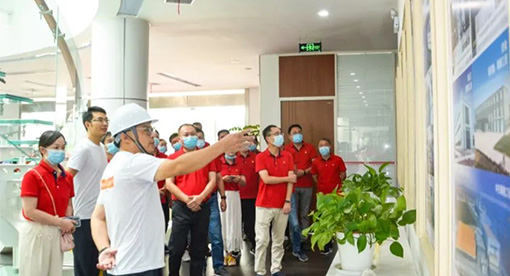 中糧東海糧油員工參觀邁安德車間